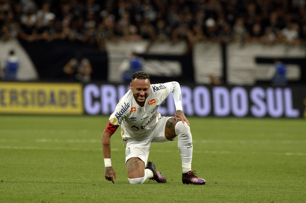 Neymar em Corinthians x Santos — Foto: Marcos Ribolli