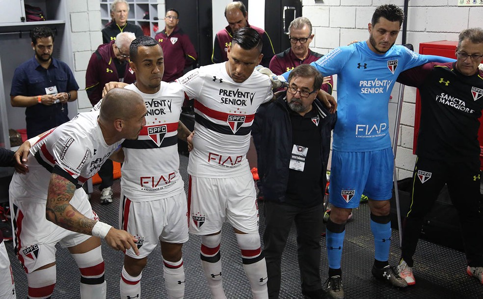 Marco Aurélio Cunha em preleção do São Paulo — Foto: Rubens Chiri / saopaulofc.net
