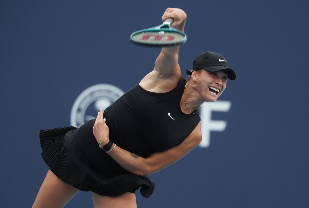 マイアミ・オープン：サバレンカが元恋人の死後初戦で勝利 | テニス
