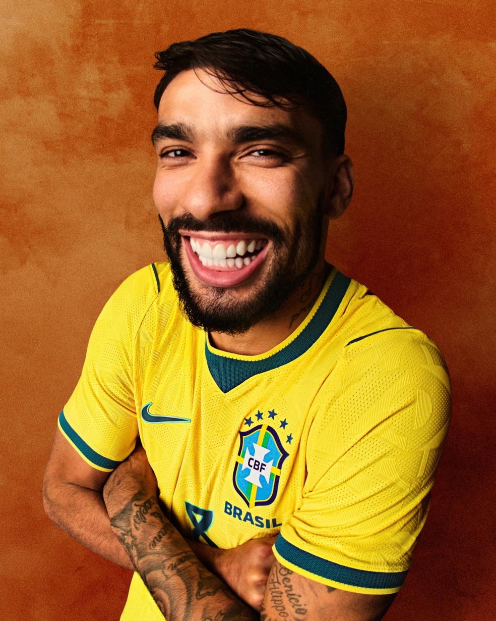 Lucas Paquetá com a nova camisa da Seleção Brasileira — Foto: Divulgação/Nike