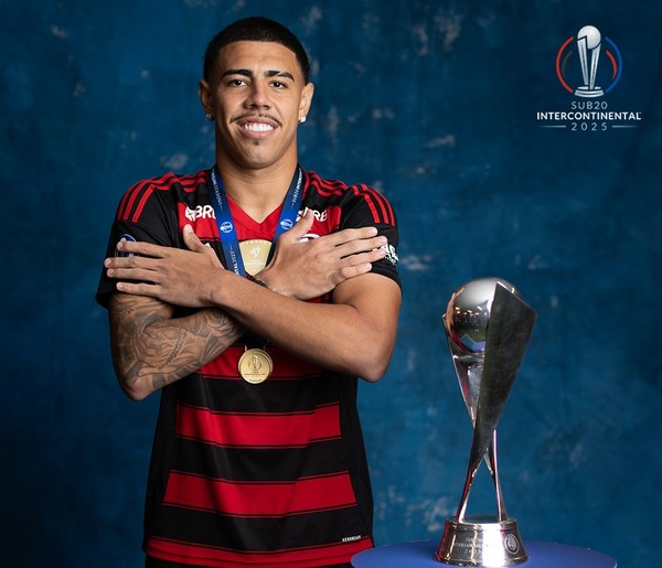 DE OLHO NA BASE! Cria do Mengão vira herói e já é observado por gigantes Europeus