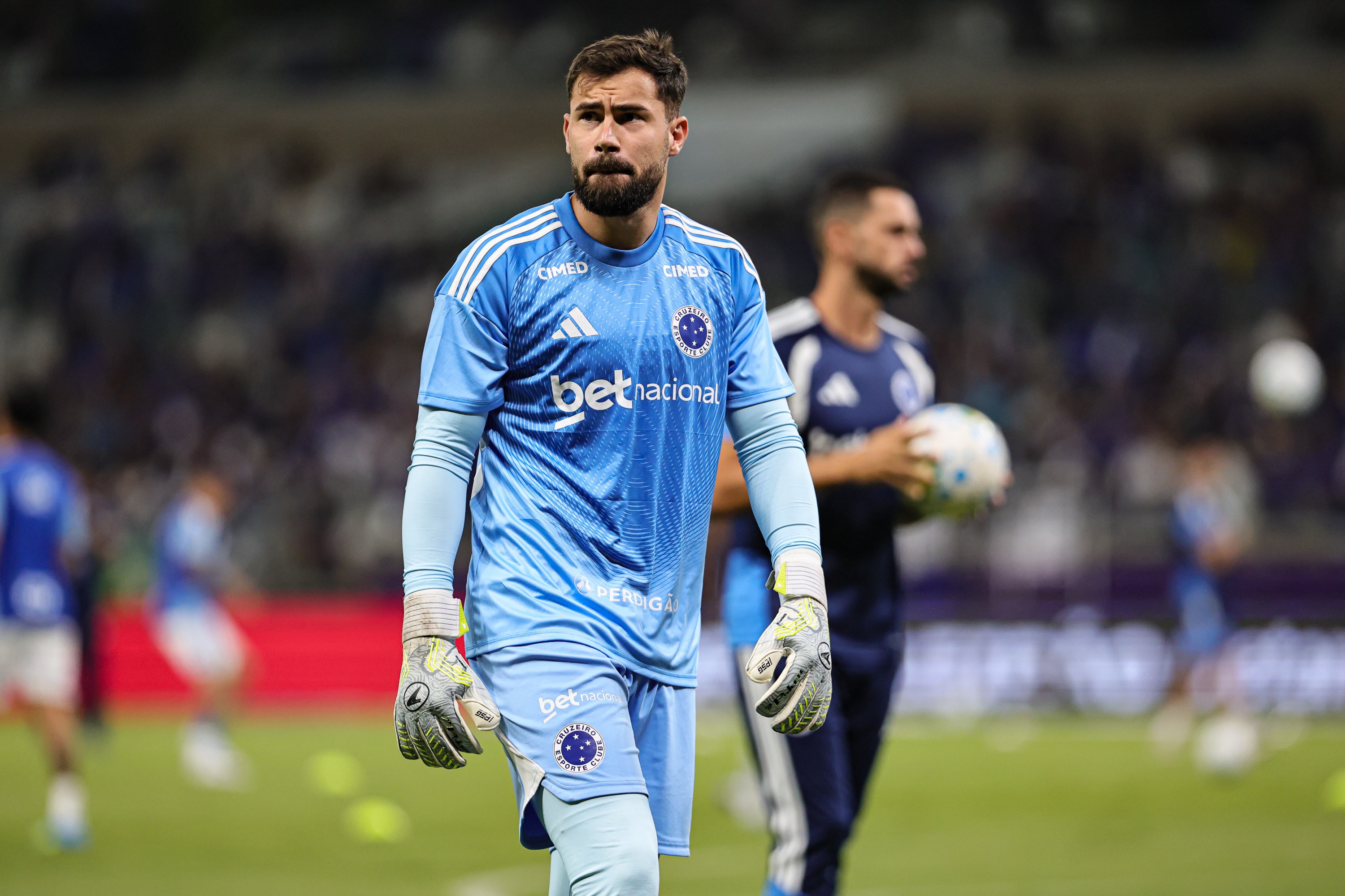 Inter acerta contratação de goleiro Matheus Cunha, do Cruzeiro