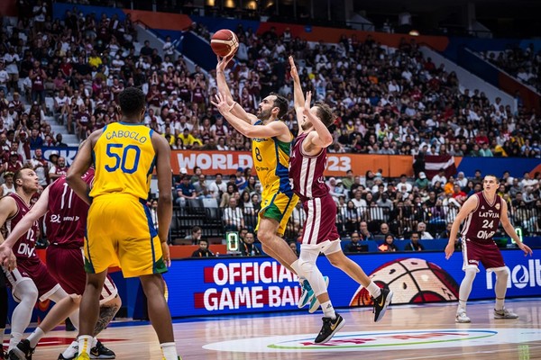 Poste do basquetebol grego é aguardado hoje em Espanha para o estágio  preparatório do Pré-Olímpico da Lituânia – RNA