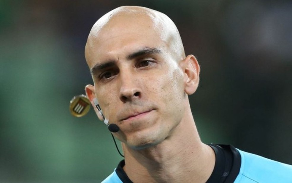 Árbitro Lucas Canetto Bellote — Foto: Cesar Greco/Ag. Palmeiras