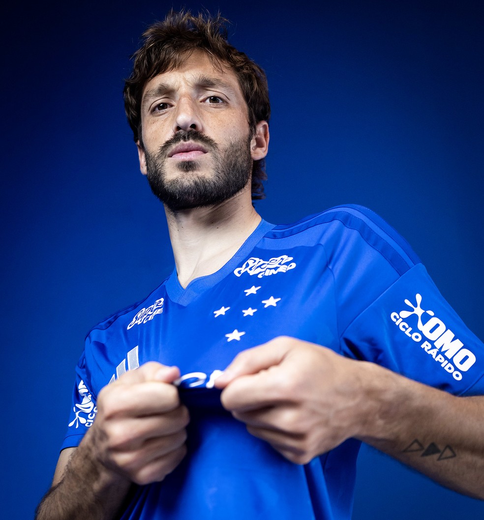 Matias Viña, lateral do Cruzeiro — Foto: Gustavo Aleixo/Cruzeiro