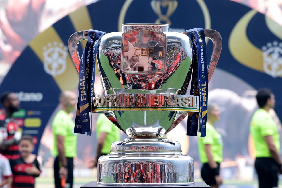 Taça troféu Copa do Brasil — Foto: Cris Mattos/Reuters