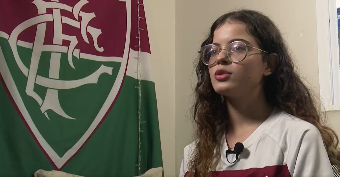 Torcedora do Fluminense une arte e autismo e conquista ídolo tricolor