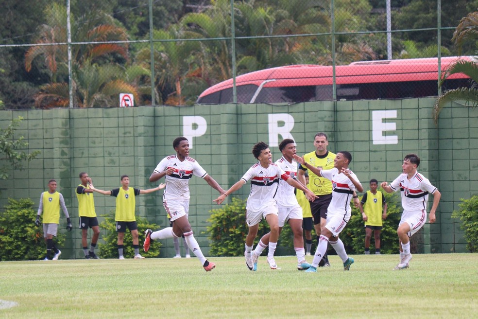 O São Paulo venceu o Botafogo e avançou na Copinha de Votorantim — Foto: Matheus Garcia/Prefeitura de Votorantim