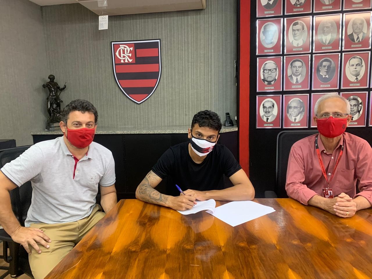 Colombiano Richard Ríos renova com o Flamengo até o fim de 2021 | Ge