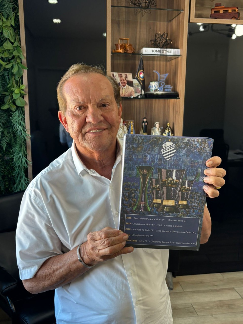 Rafael Tenório disse que tem interesse em investir no CSA — Foto: Denison Roma/Ge