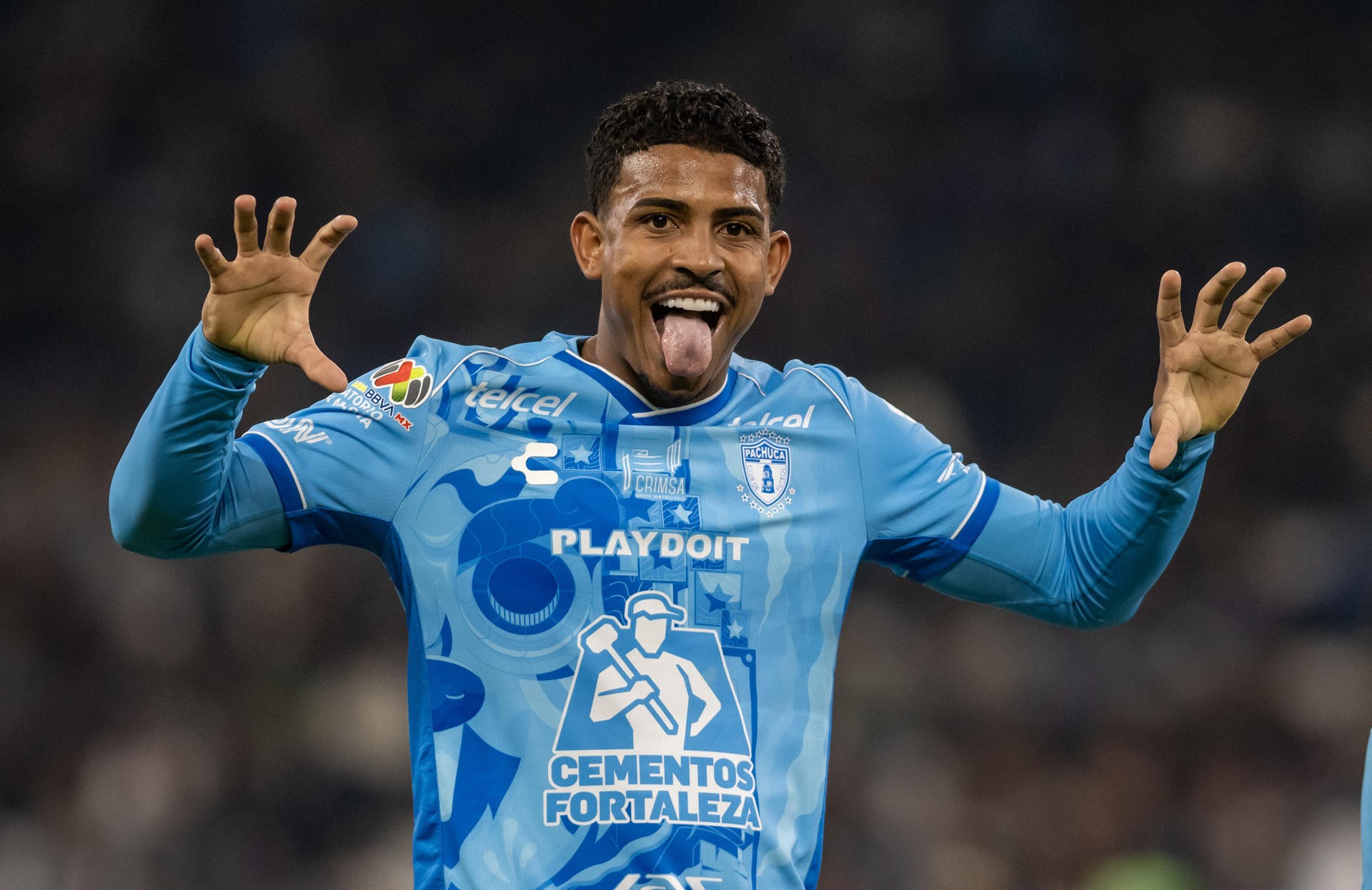 No Pachuca, John Kennedy acredita em retorno ao Fluminense: 