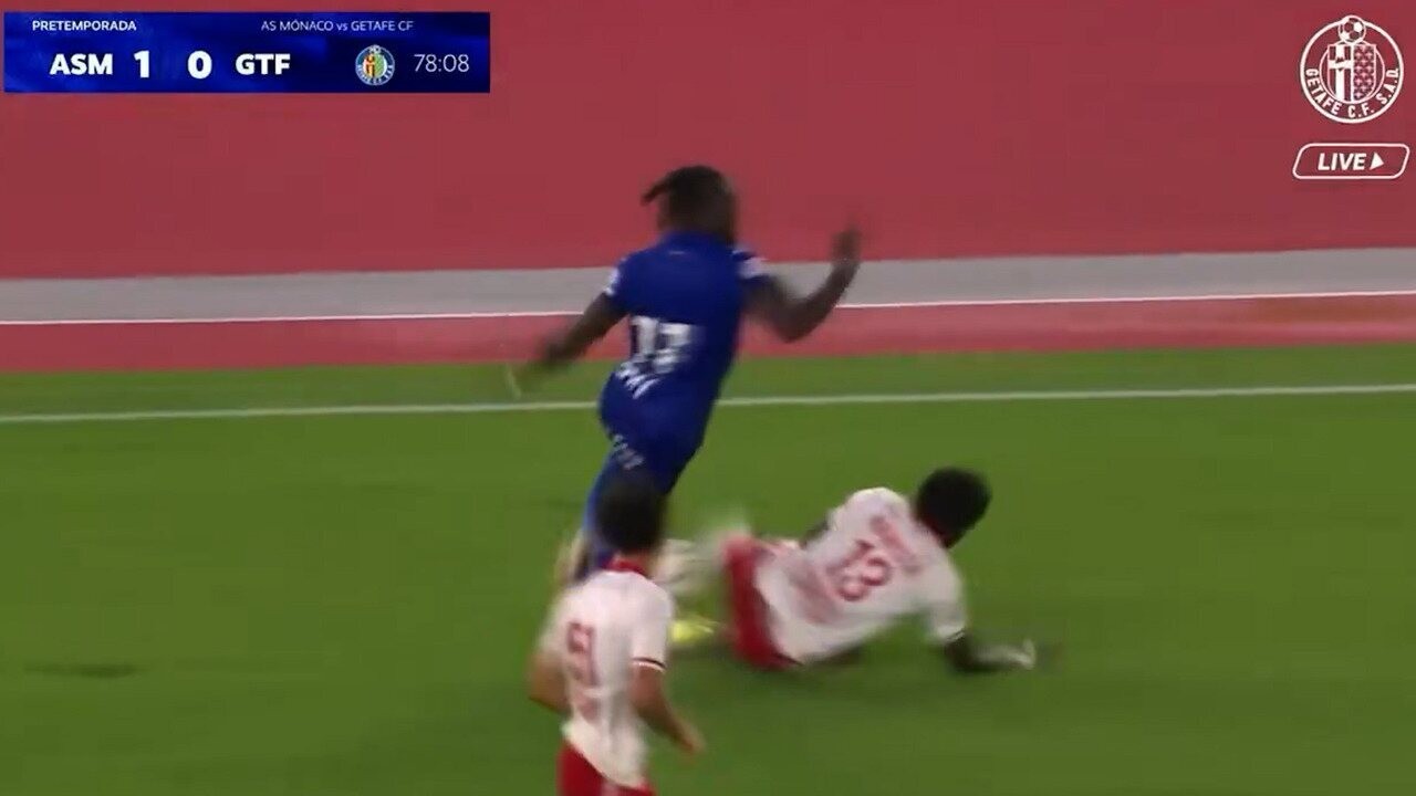 Jogador do Monaco, de Filipe Luís, encerra temporada de rival com entrada desleal em amistoso; veja