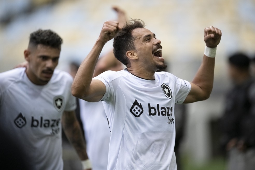 Gabriel Verón no Botafogo? Veja o que sabemos sobre a situação do atacante, botafogo