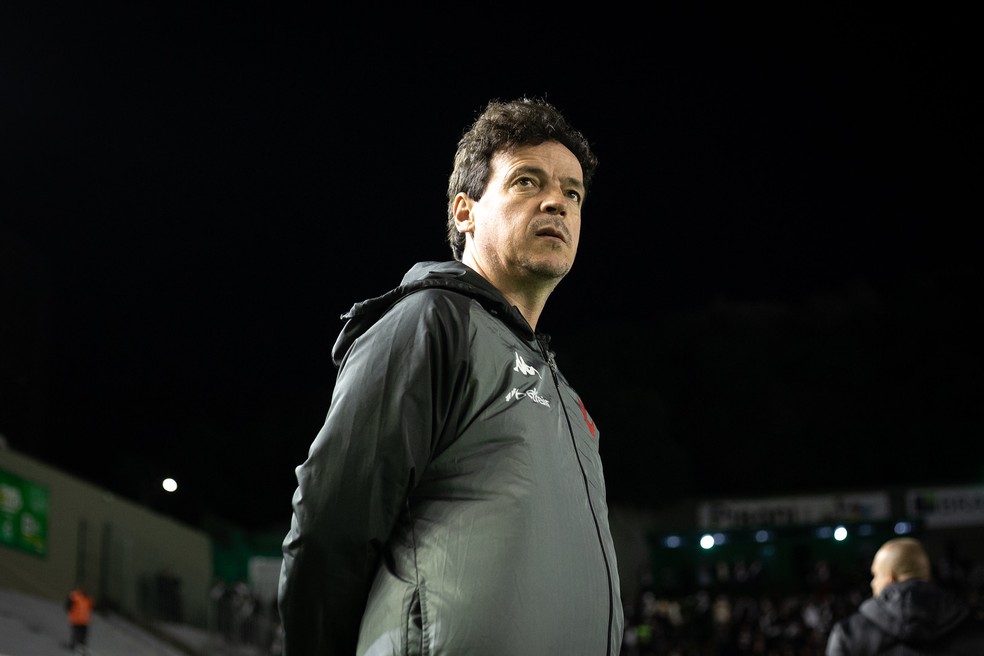 Fernando Diniz no comando do Vasco — Foto: Matheus Lima/Vasco