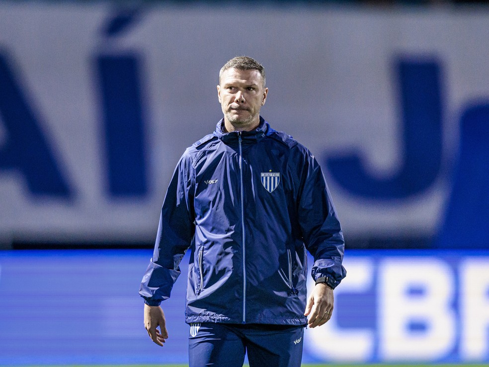 Vinícius Bergantin, técnico do Avaí.