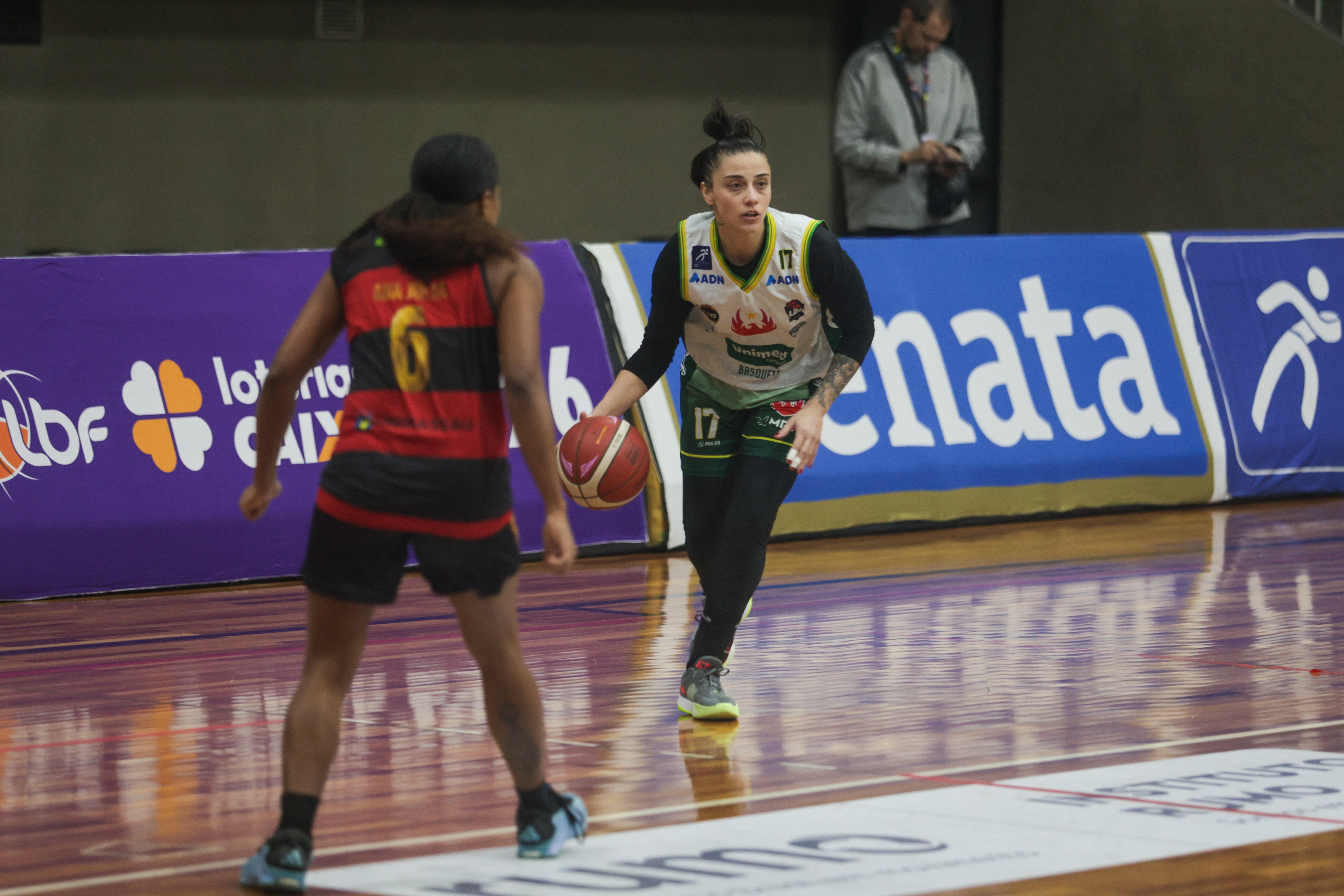 Campinas lidera do início ao fim e vence o Sport com show de dupla