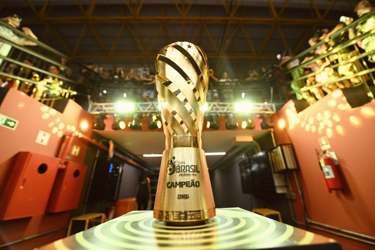 Osasco detona Minas e vira o maior campeão da Copa Brasil de vôlei!