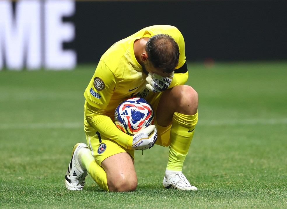 Donnarumma fica desolado em PSG x Bayern com a lesão de Musiala — Foto: Reuters