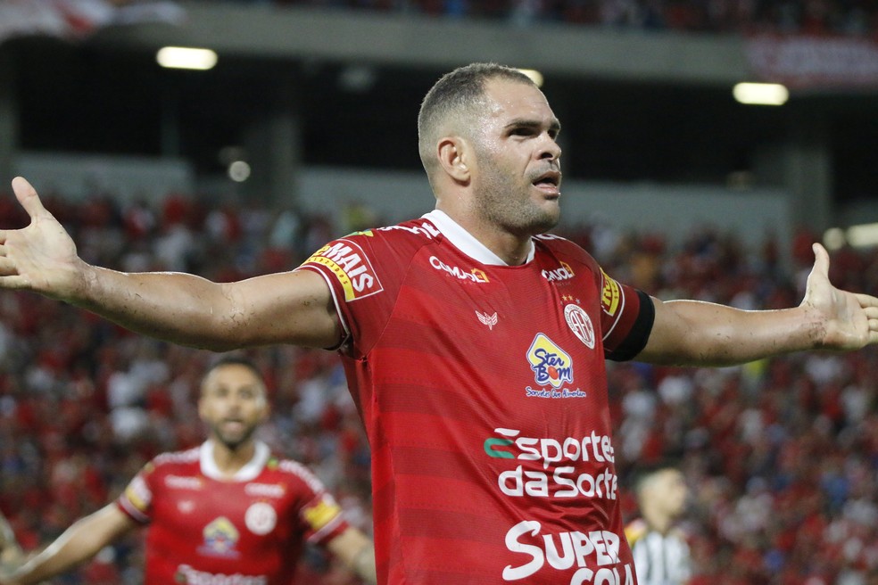 Wallace Pernambucano deixa o América-RN — Foto: Canindé Pereira/América FC