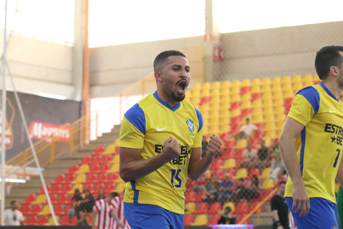 Brasil goleia o Paraguai e se classifica para a final da Copa das Nações de futsal | futsal