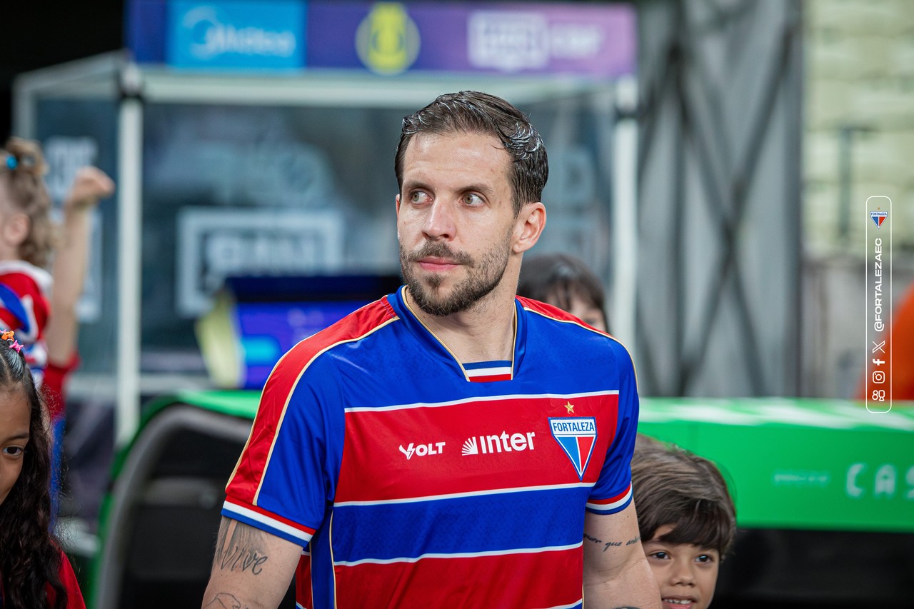 Lucas Sasha dispara contra arbitragem após derrota em final e pede rigor da CBF: "Vergonha"