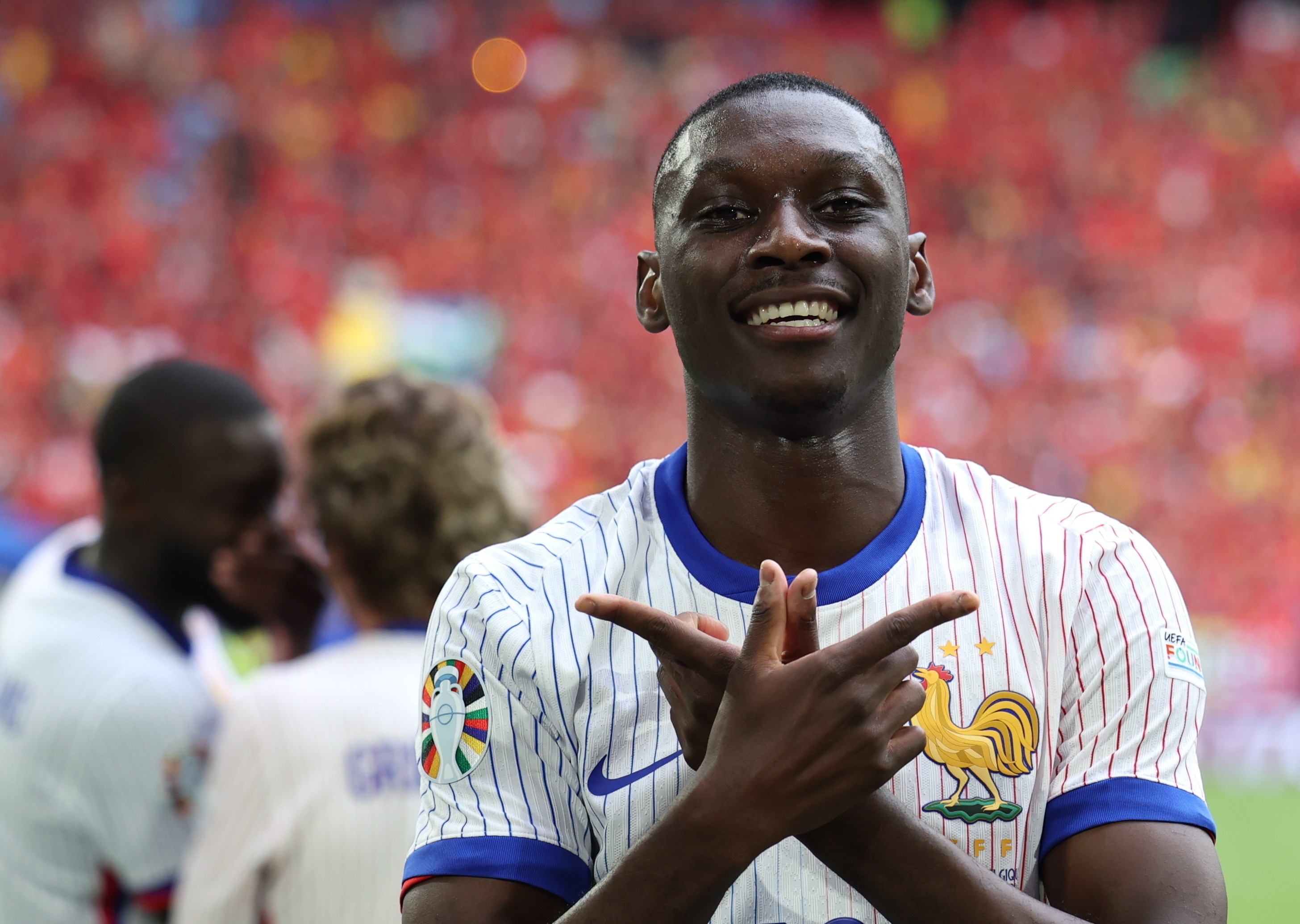 Juventus anuncia a contratação de Kolo Muani, ex-PSG