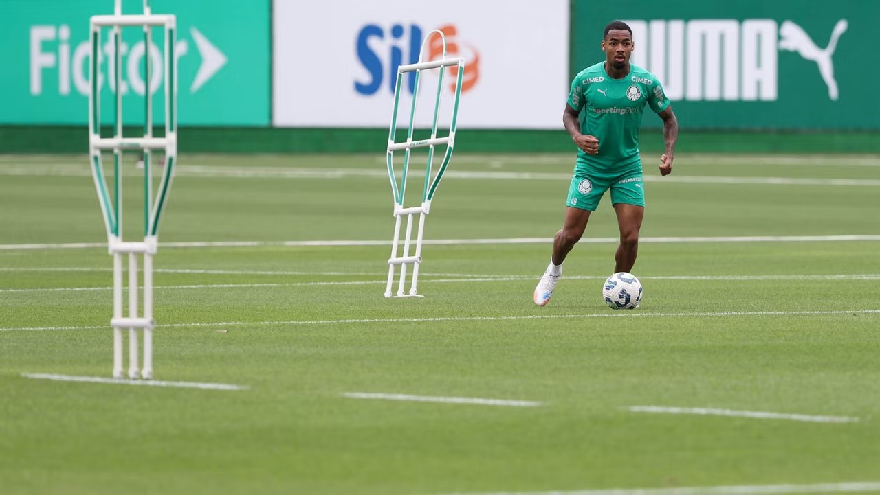 Abel exalta coragem de Allan e vê jovem como chave para reação do Palmeiras