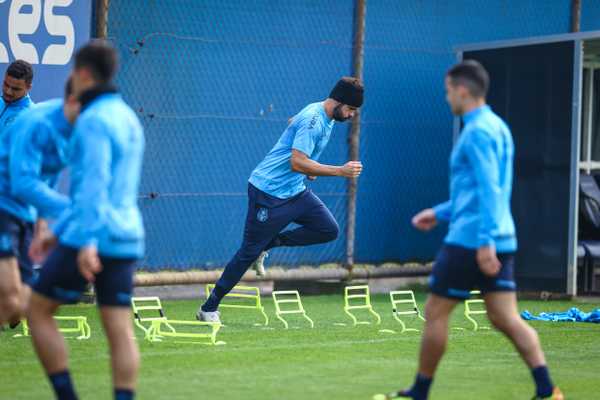 Grêmio espera recuperar Diego Costa em pausa sem jogos.