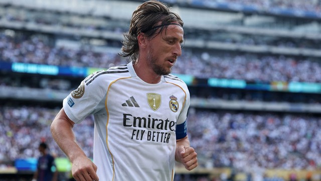 Modric encerrou a sua carreira pelo Real Madrid, após 13 anos no clube espanhol