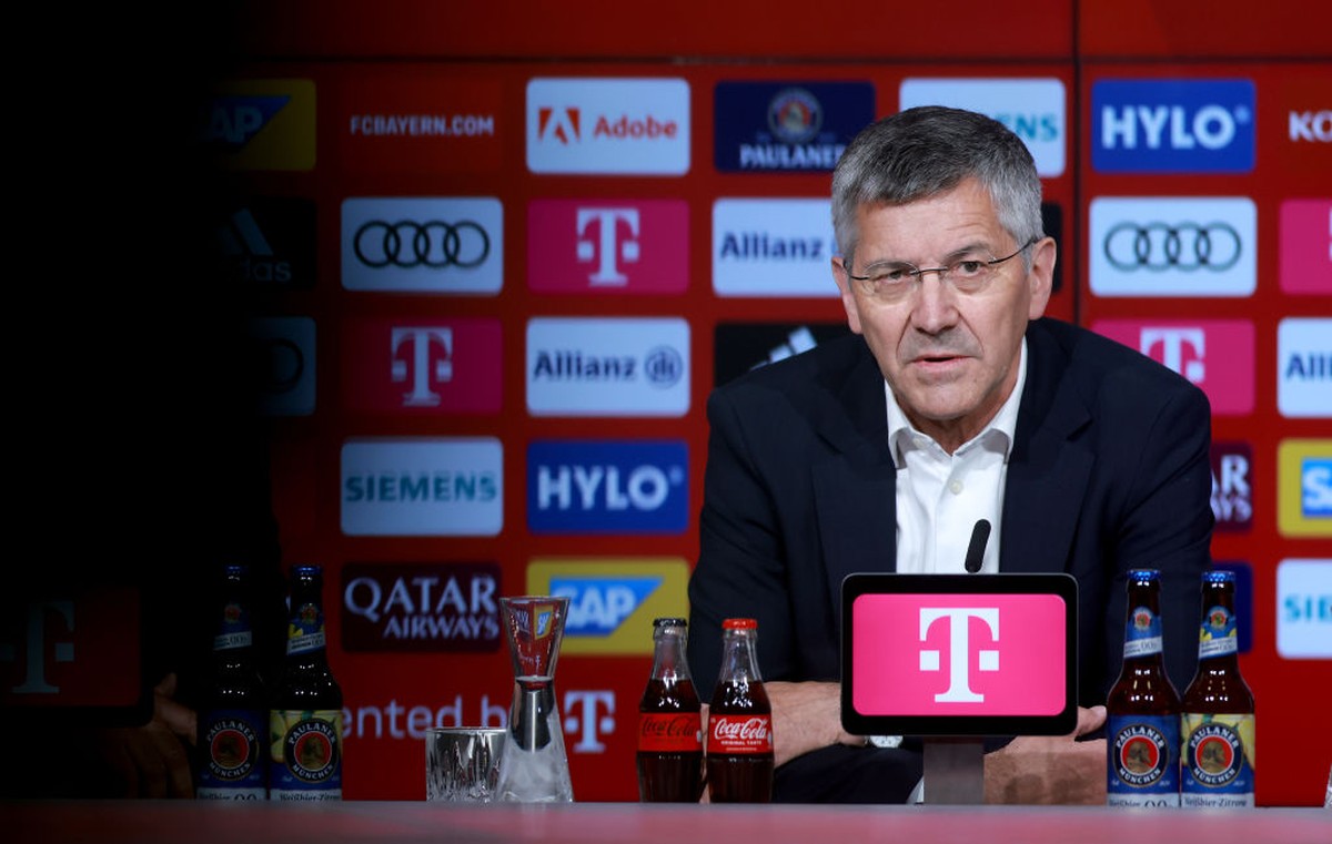 Bayern-Präsident verspricht, „viel Geld“ für Verstärkungen auszugeben |  Deutscher Fußball