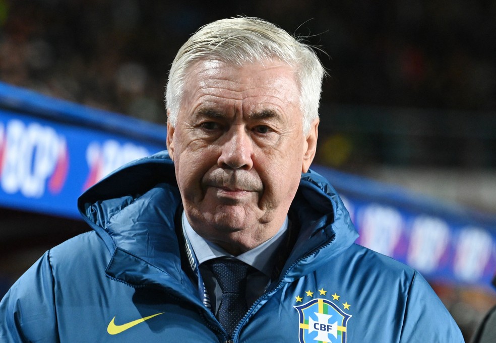 Carlo Ancelotti em Bol&iacute;via x Brasil &mdash; Foto: Reuters