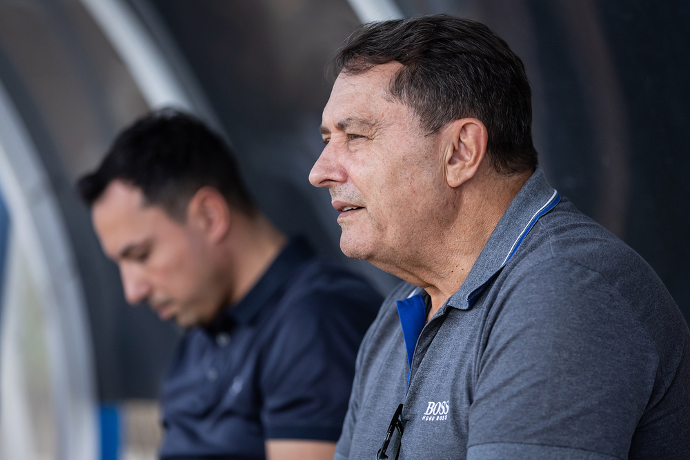Cruzeiro busca novo treinador após demissão de Tite