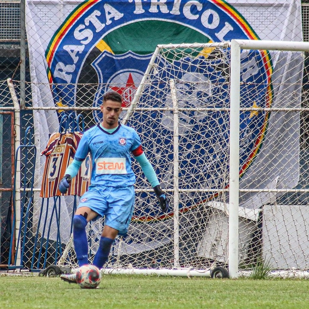 Júlio César em atuação pelo Friburguense — Foto: Arquivo Pessoal