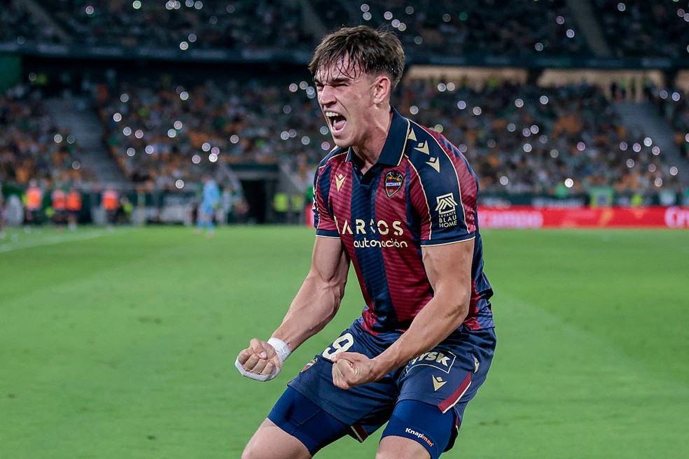 Carlos Espí é contratado pelo Real Madrid — Foto: Getty Images