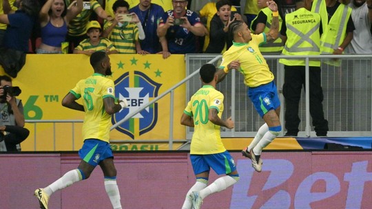 ▶️ Golaço e dois pênaltis: veja os lances da goleada do Brasil - Foto: (Nelson Almeida / AFP)