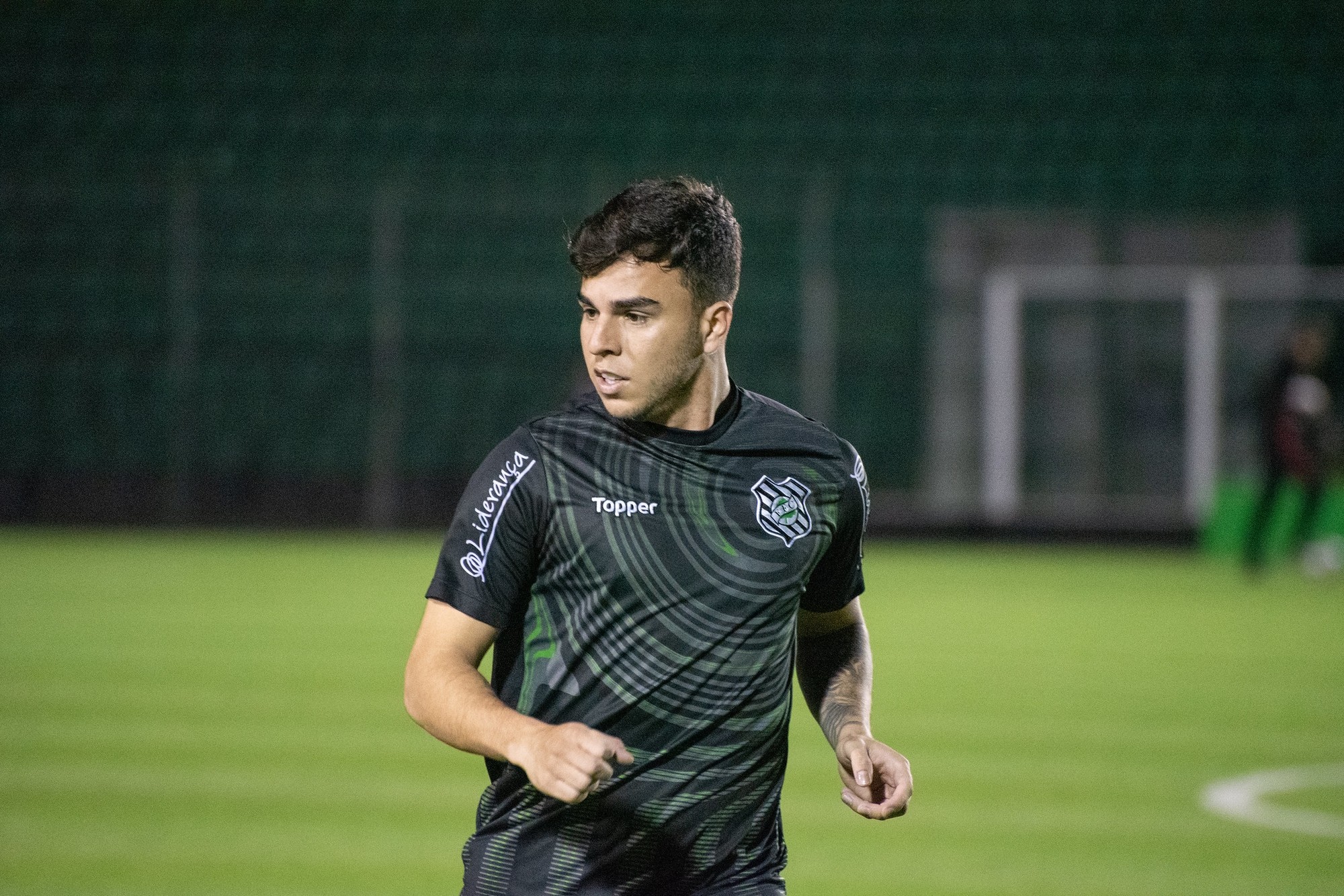 CSA anuncia contratação do meia-atacante Andrigo, ex-Figueirense