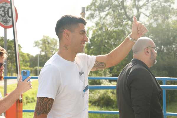 Renato relembra novela com Suárez em junho e confirma desejo de aposentadoria: Queria parar