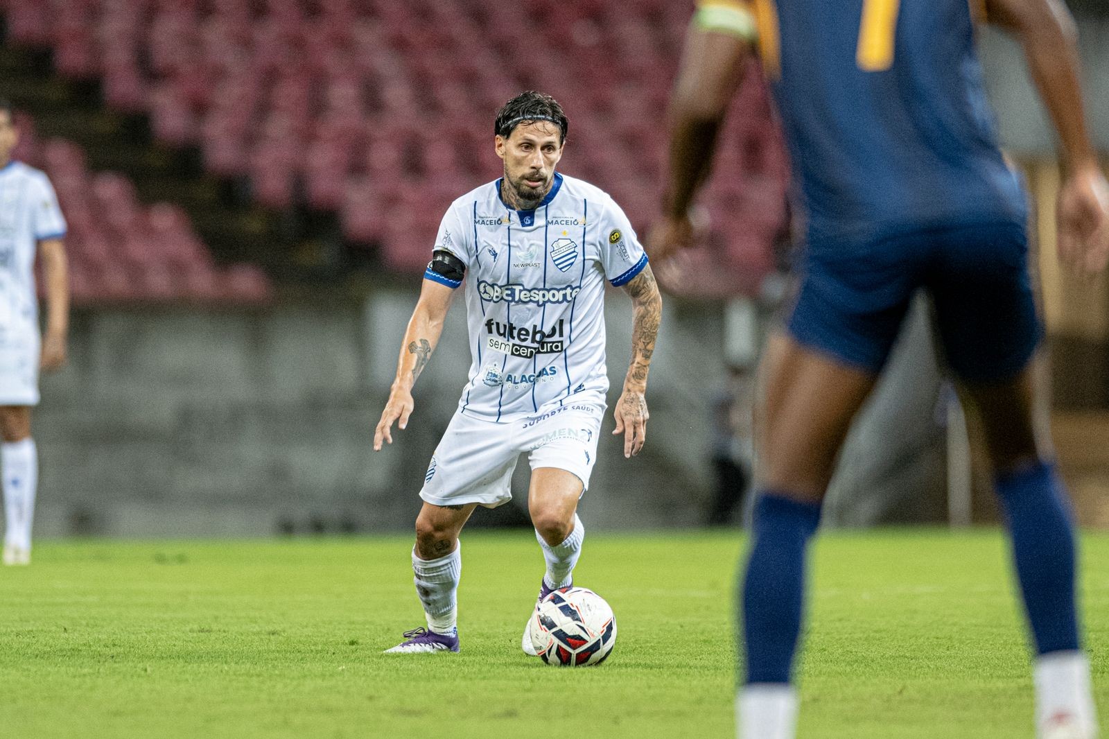 Paysandu anuncia contratação de meia ex-CSA