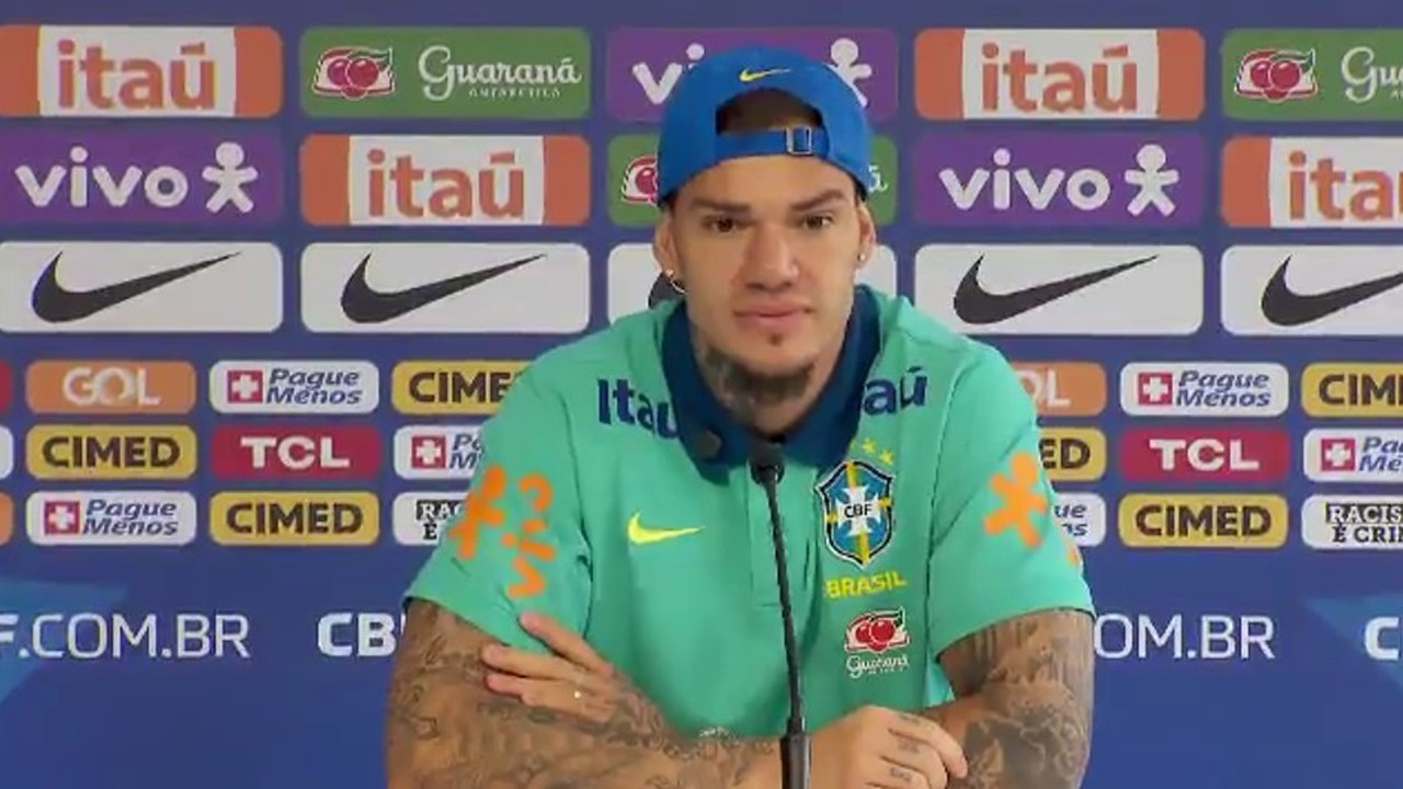 Veja a entrevista coletiva do goleiro Ederson na Seleção Brasileira