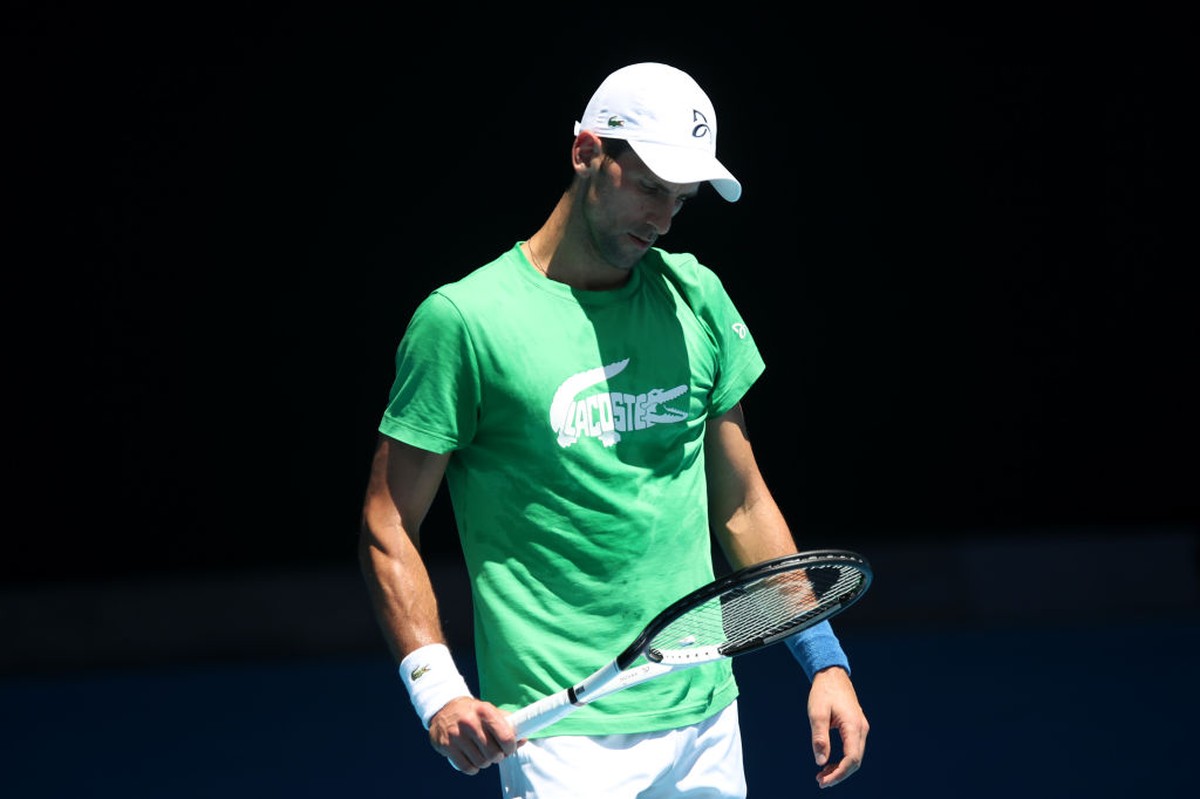 🔥 Aprenda a devolver saque igual o #Djokovic e vença mais jogos de tênis  ;-) 