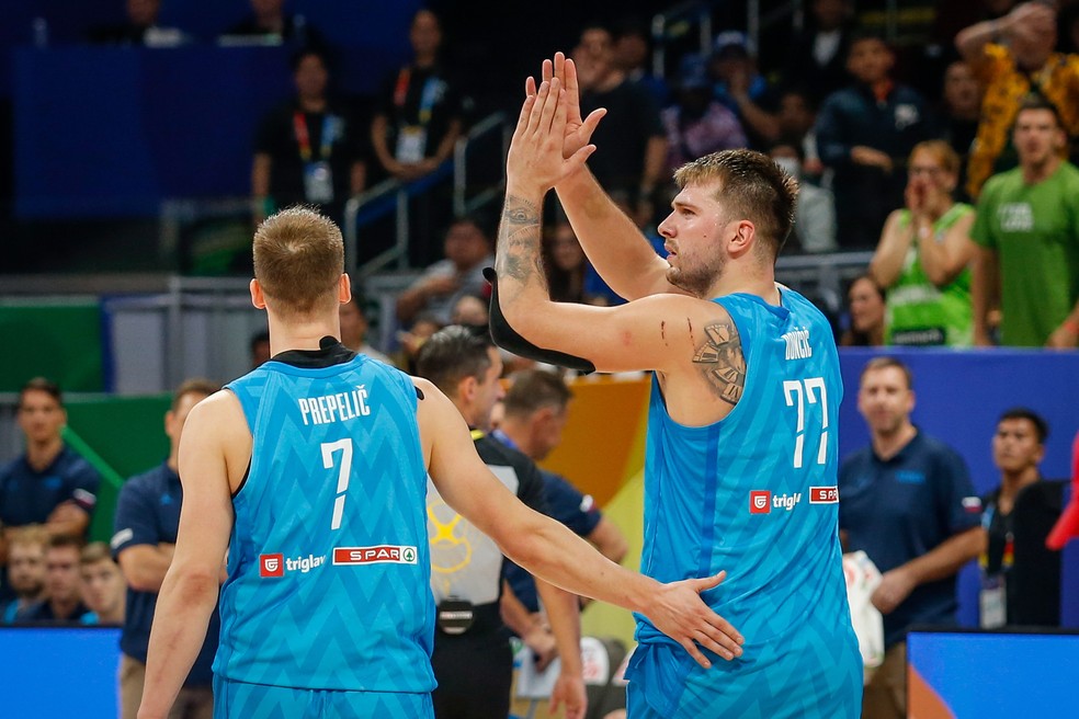 Melhor jogador da NBA, sérvio Nikola Jokic não defenderá a Sérvia no  Mundial de basquete