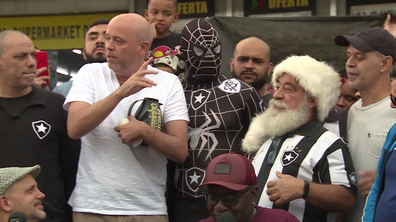 Cafezinho com Escobar: Botafogo bate o Flu, L&eacute;o Pereira salva o Fla e Vasco cai para 17&ordm;