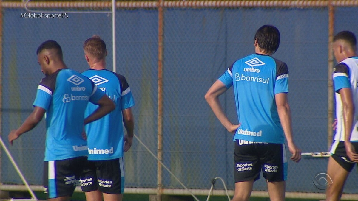 Treino do Grêmio: Renato comanda primeira atividade no campo para o jogo contra o Fortaleza