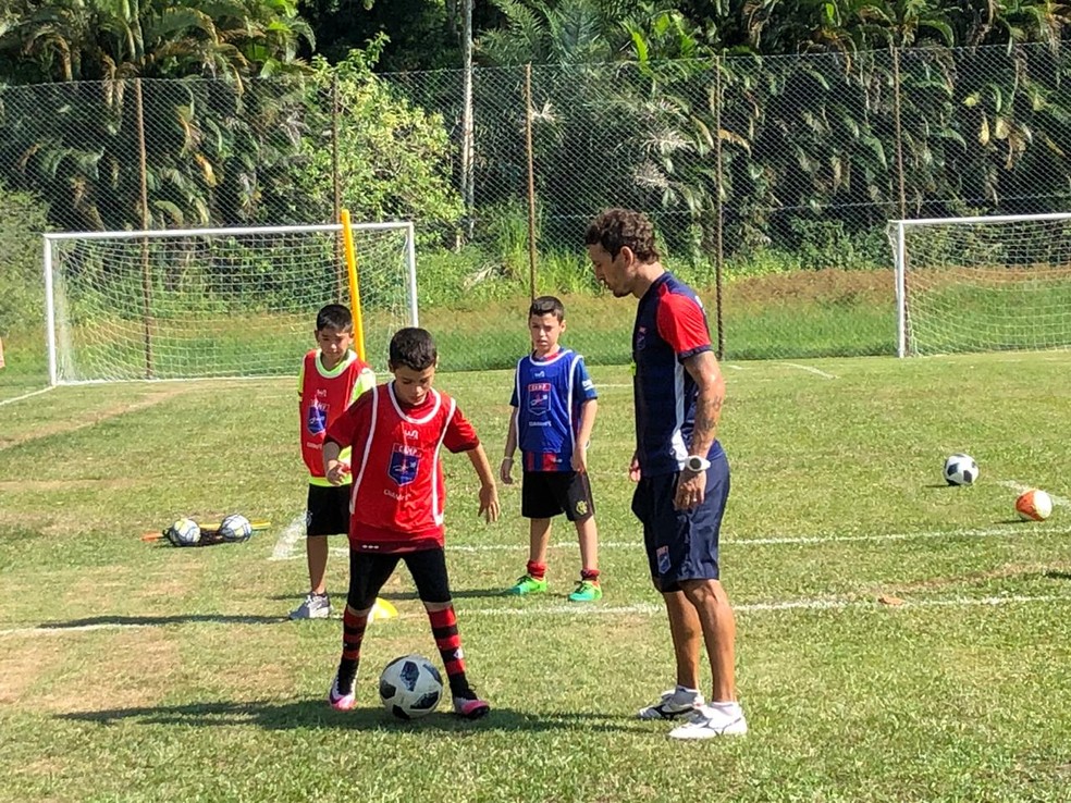 Filho de Zico, Thiago Coimbra aborda passagem pelo Flamengo e
