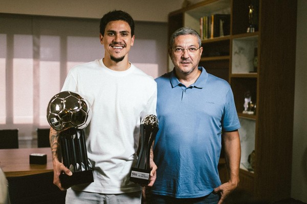 Pai de Pedro detalha planilha histórica e projeta atacante na história do Flamengo