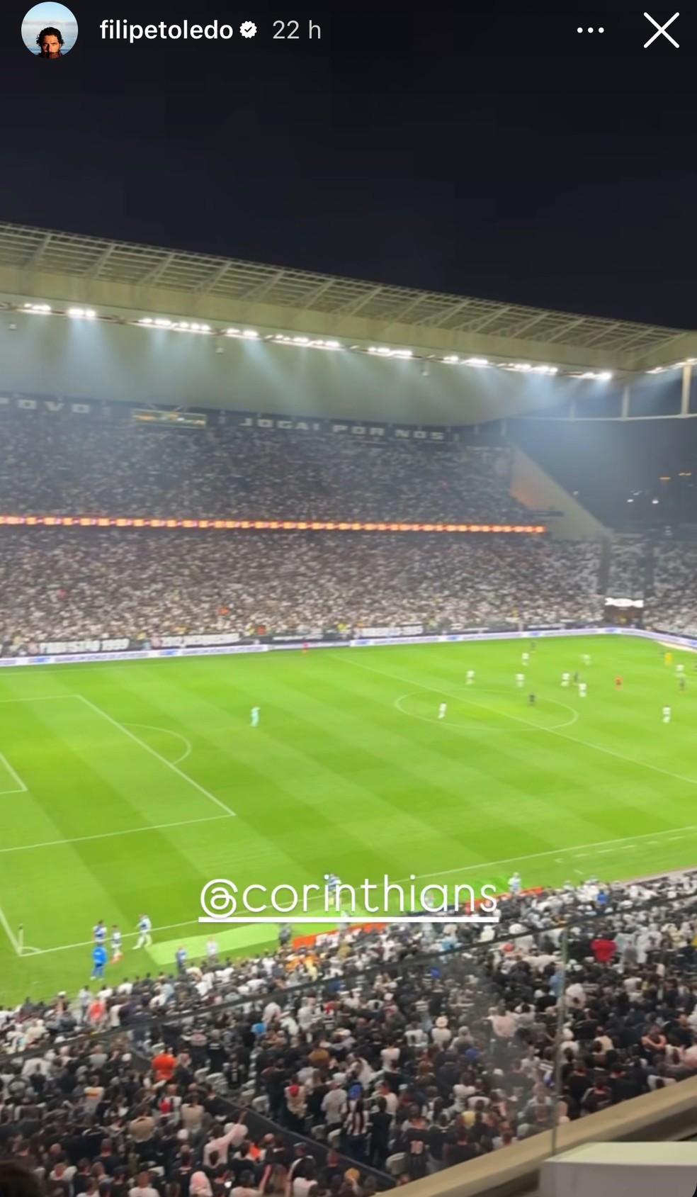 Filipe Toledo assistiu ao clássico entre Corinthians e Palmeiras — Foto: Reprodução/Instagram