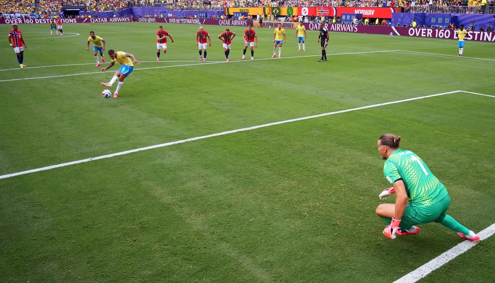 Eliminação do Brasil em jogo contra a Noruega: Bruno Guimarães perde pênalti