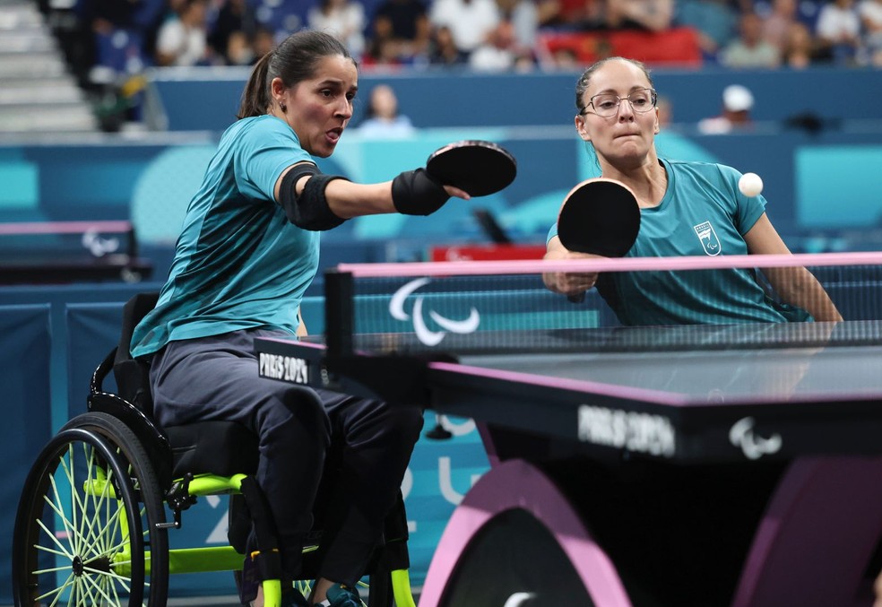 Joyce e Catia ficaram com o bronze no tênis de mesa das Paralimpíadas — Foto: Alexandre Schneider/CPB