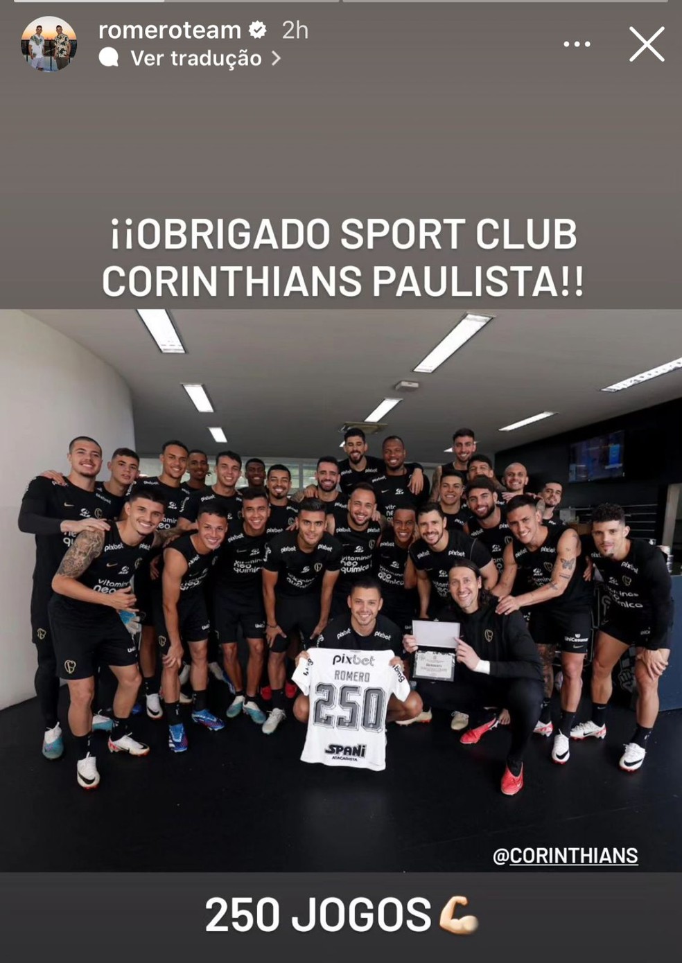 Romero recebe homenagem pelos 250 jogos no Corinthians — Foto: Reprodução/Instagram