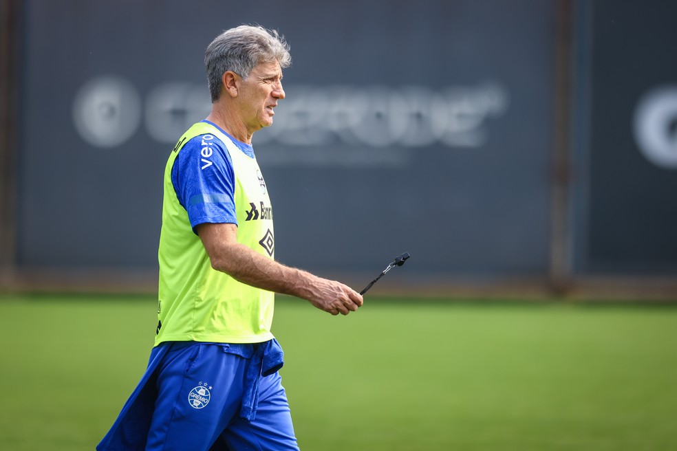Renato Portaluppi em treino do Grêmio antes de enfrentar o Fluminense — Foto: Lucas Uebel/Grêmio FBPA